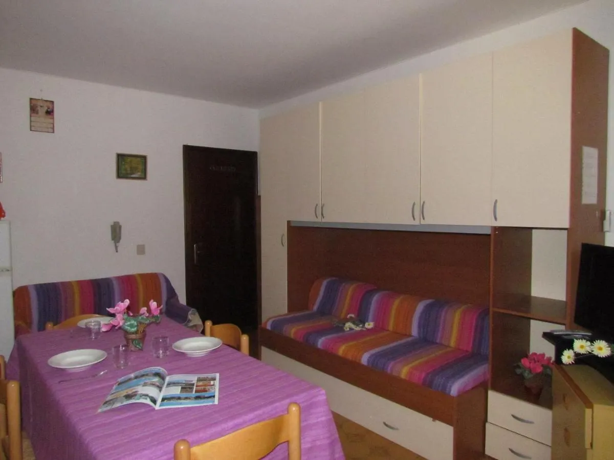 Spacious Apartment Up To 8 Guests Close To Thermae Bibione Italy
